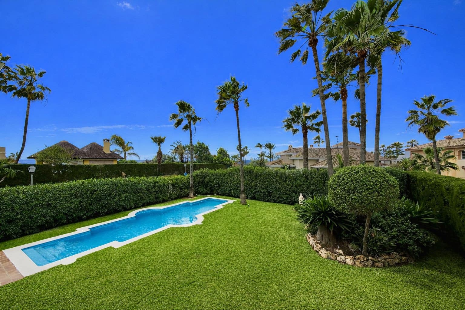 6 quarto Moradia para venda em Marbella com piscina garagem - 2 680 000 € (Ref: 9666186)