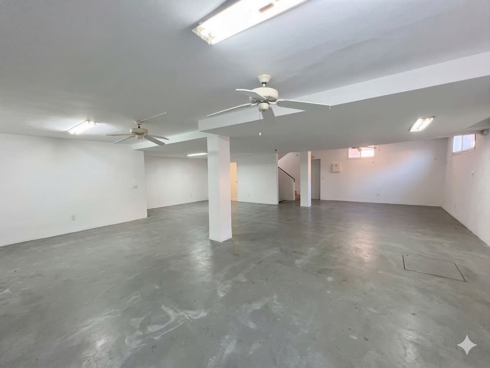 3 bedroom Villa for sale in Puerto Banus with pool garage - € 1,470,000 (Ref: 9677055)