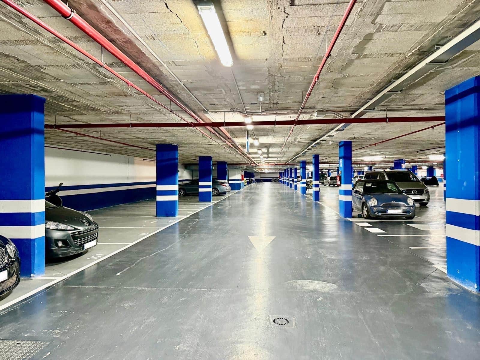 Garage for sale in Marbella - € 50,000 (Ref: 9679663)