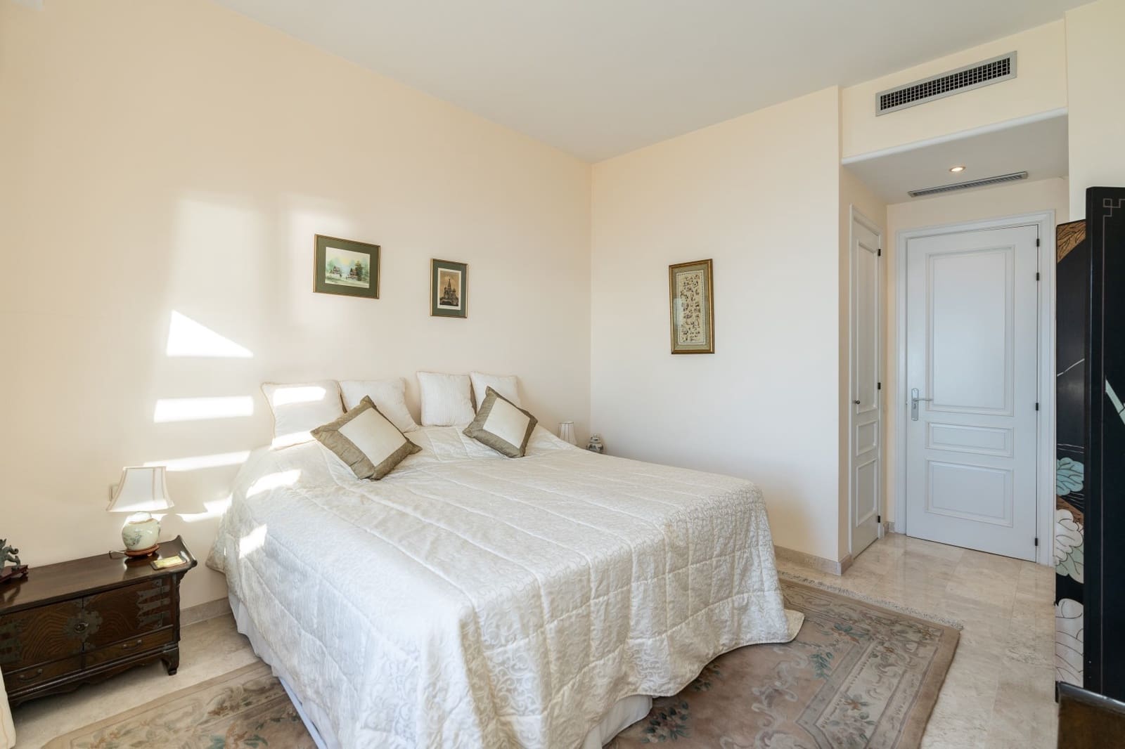 3 quarto Apartamento para venda em Marbella com piscina garagem - 2 990 000 € (Ref: 9682415)