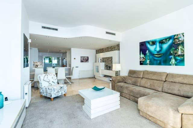 3 sypialnia Apartament na sprzedaż w Marbella z basenem garażem - 2 990 000 € (Ref: 9682415)