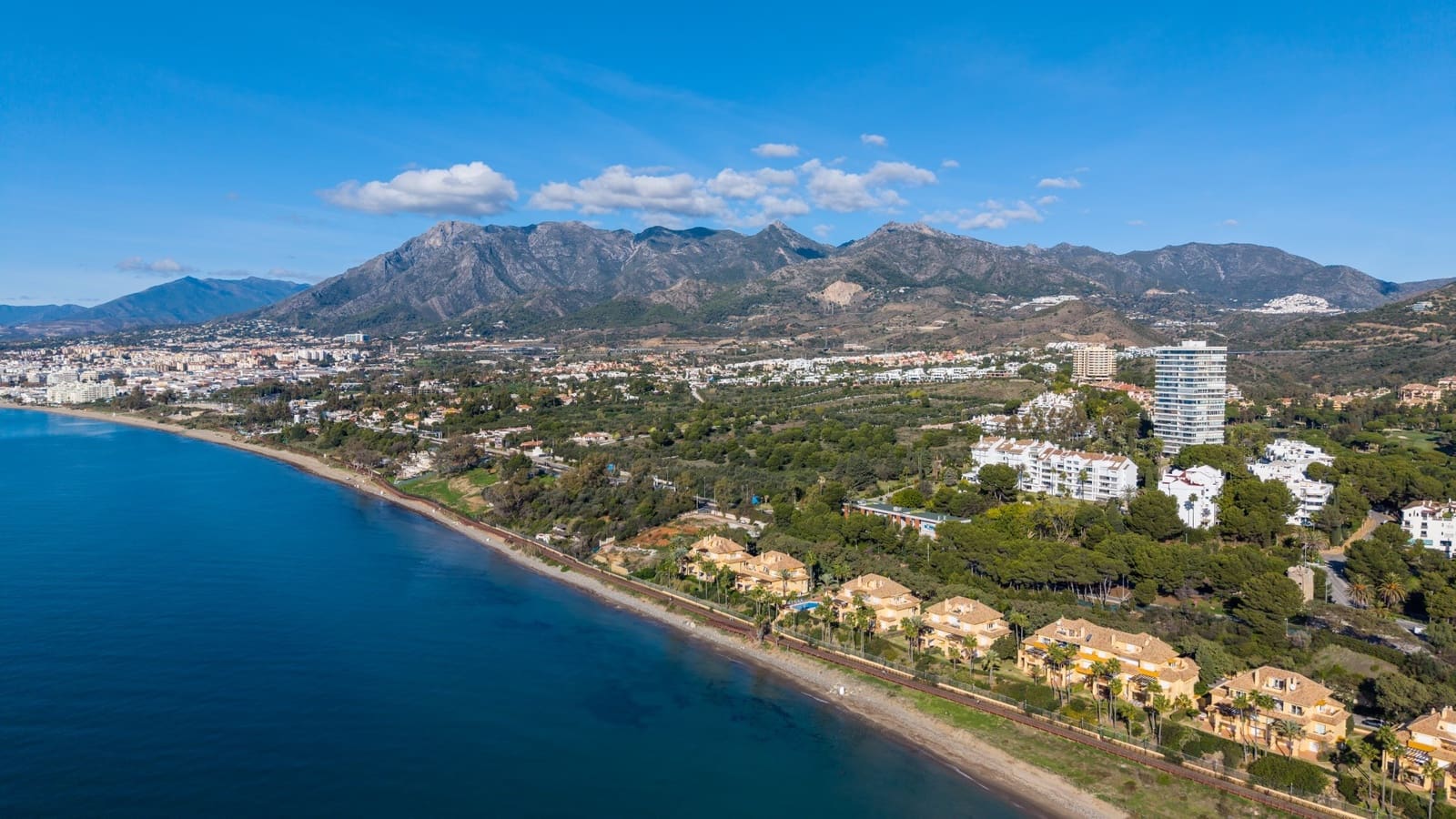 3 chambre Appartement à vendre à Marbella avec piscine garage - 2 990 000 € (Ref: 9682415)