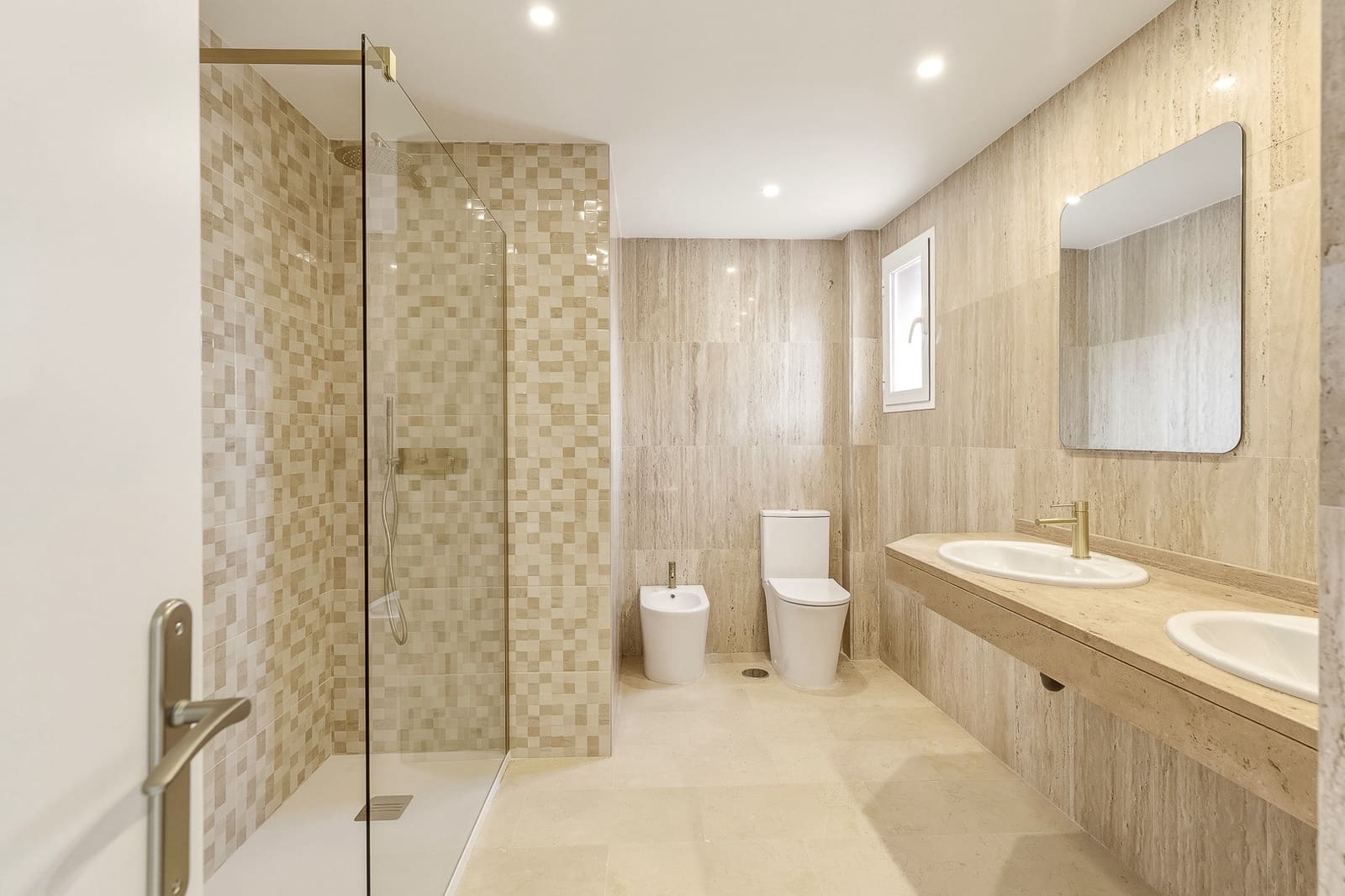 3 sypialnia Apartament na sprzedaż w Marbella z basenem garażem - 440 000 € (Ref: 9721480)