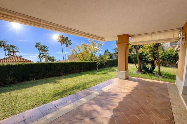 Pareado de 3 habitaciones en Marbella en venta con piscina garaje - 1.100.000 € (Ref: 9780463)