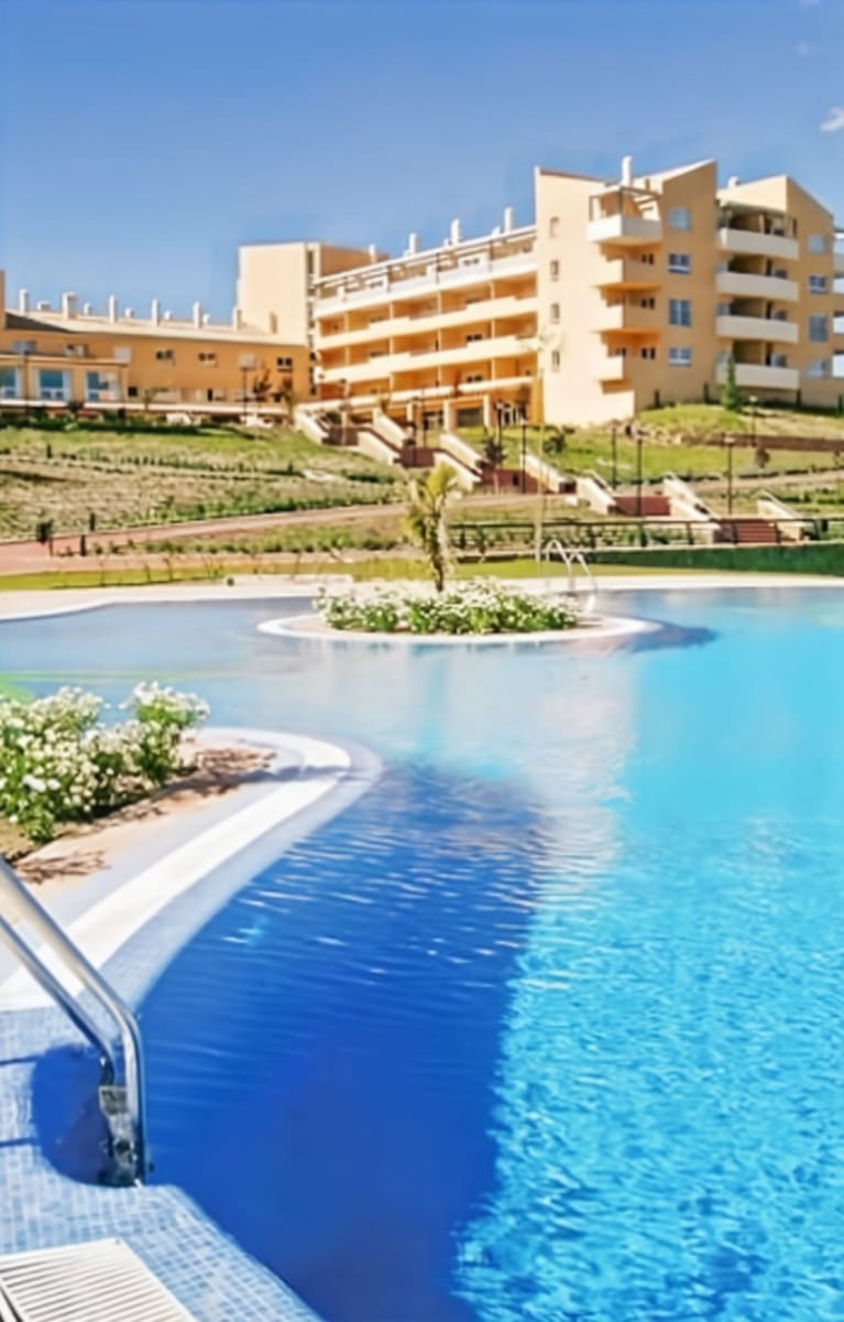 2 slaapkamer Appartement te koop in Alhaurin de la Torre met zwembad garage - € 367.000 (Ref: 9780464)