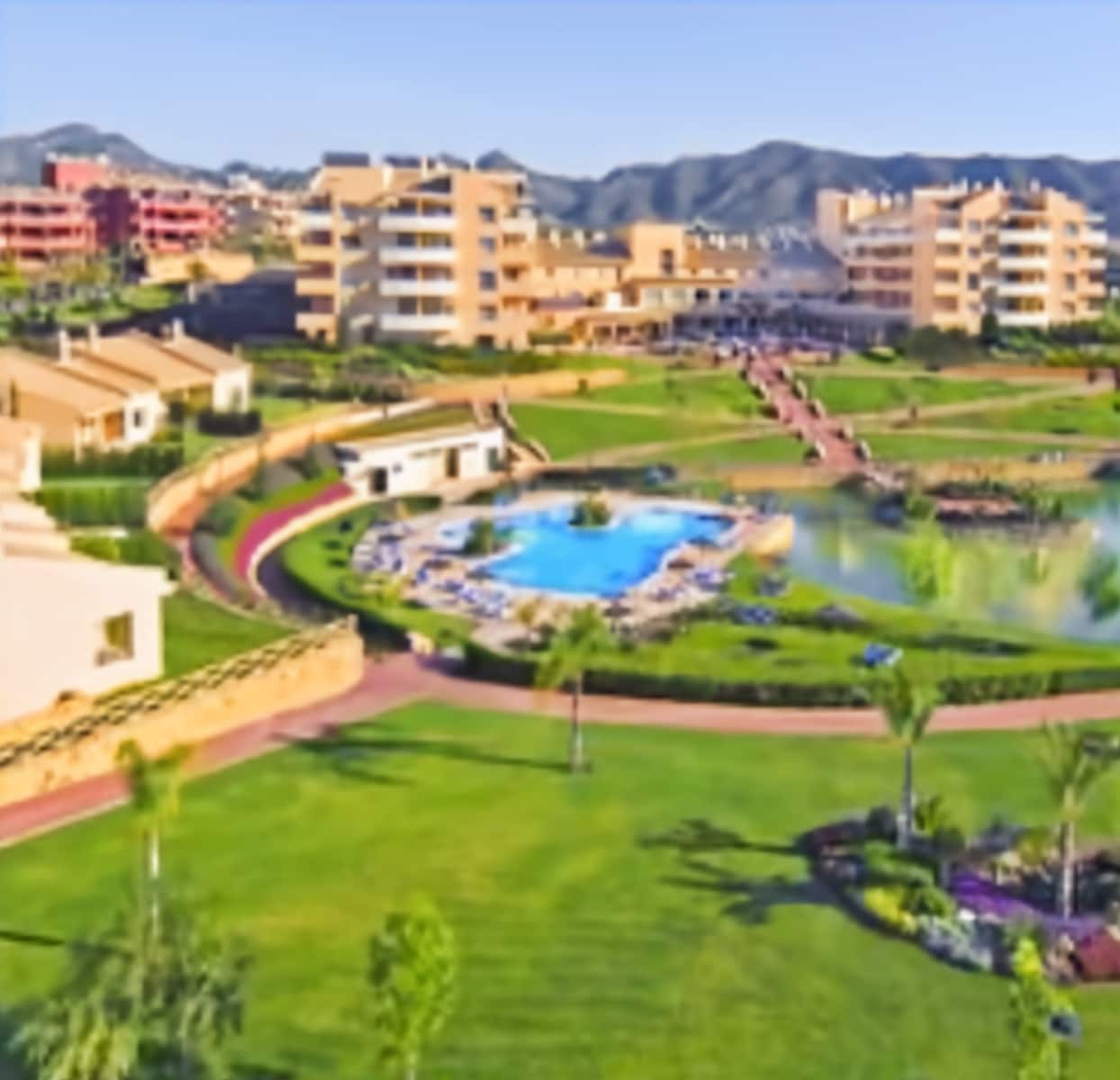 2 slaapkamer Appartement te koop in Alhaurin de la Torre met zwembad garage - € 367.000 (Ref: 9780464)