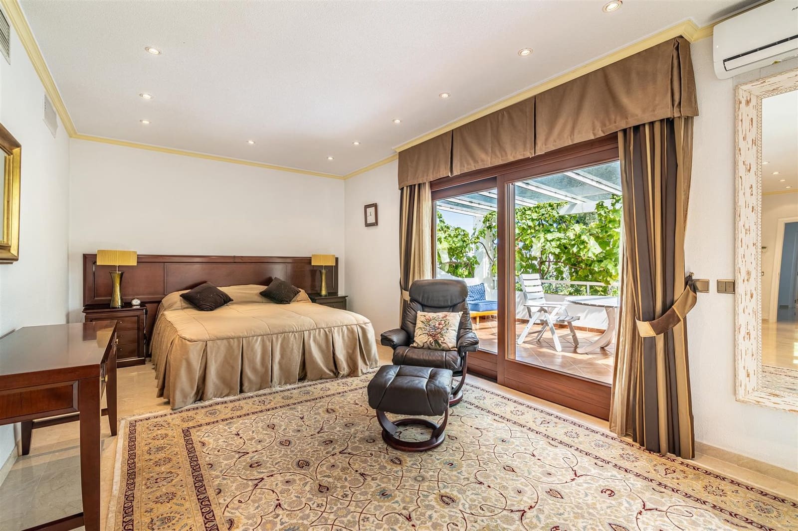 5 chambre Villa/Maison à vendre à Cancelada avec piscine garage - 2 400 000 € (Ref: 9786810)