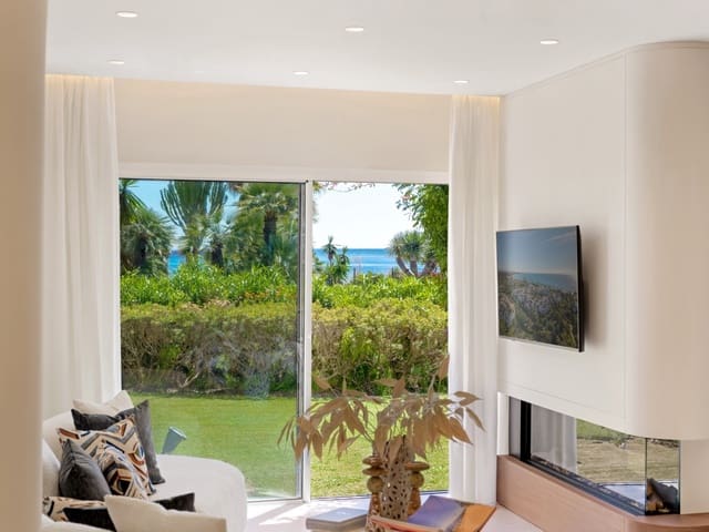 3 chambre Appartement à vendre à Costalita, Estepona avec piscine garage - 1 495 000 € (Ref: 9786811)