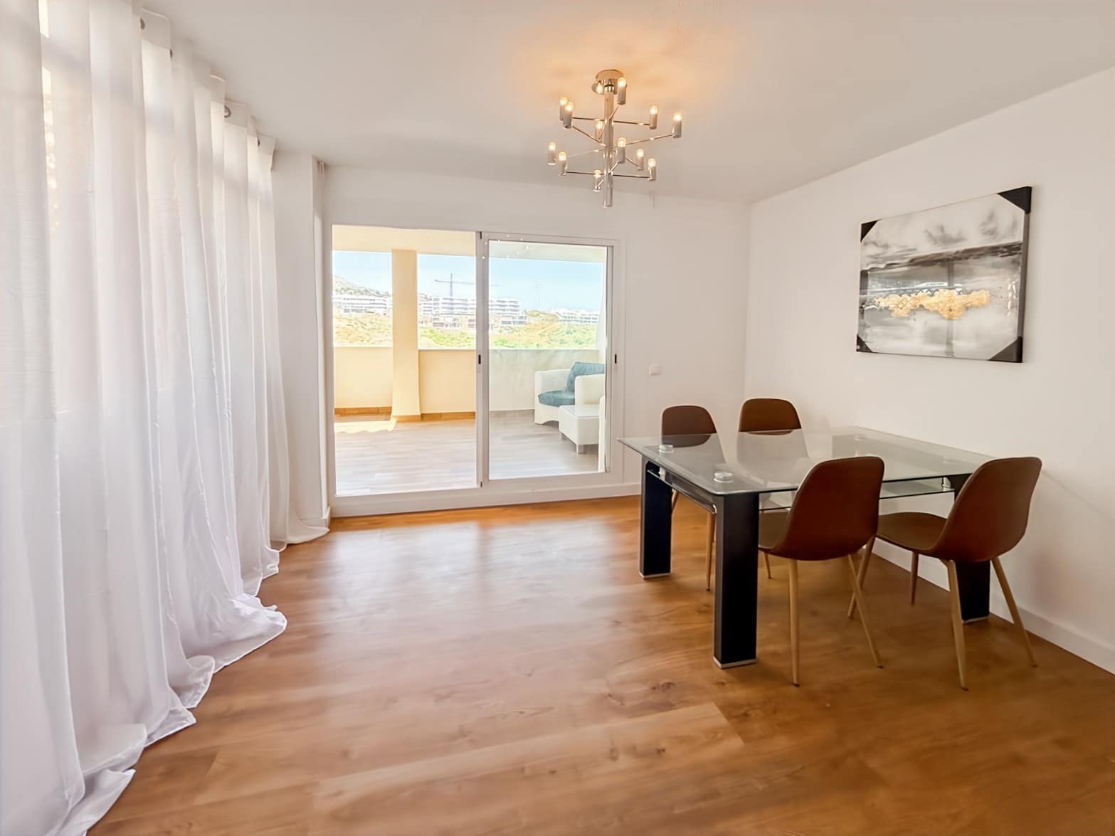 2 soveværelse Lejlighed til salg i Fuengirola med swimmingpool garage - € 298.000 (Ref: 9825015)