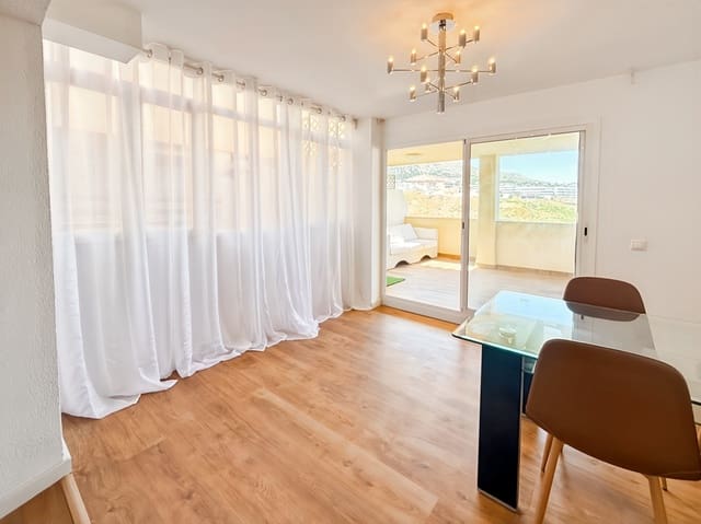 2 soveværelse Lejlighed til salg i Torreblanca, Fuengirola med swimmingpool garage - € 298.000 (Ref: 9825015)