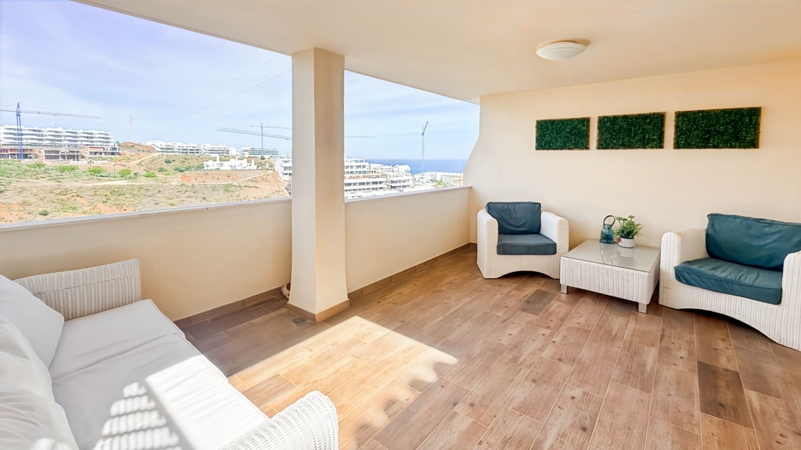 2 soveværelse Lejlighed til salg i Fuengirola med swimmingpool garage - € 298.000 (Ref: 9825015)