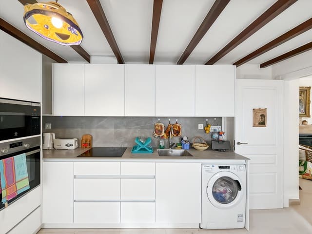 5 soverom Villa til salgs i Ciudad Jardín, Málaga by med garasje - € 860 000 (Ref: 9843330)