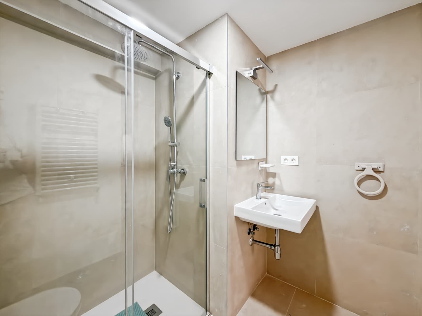 5 soverom Villa til salgs i Malaga by med garasje - € 860 000 (Ref: 9843330)