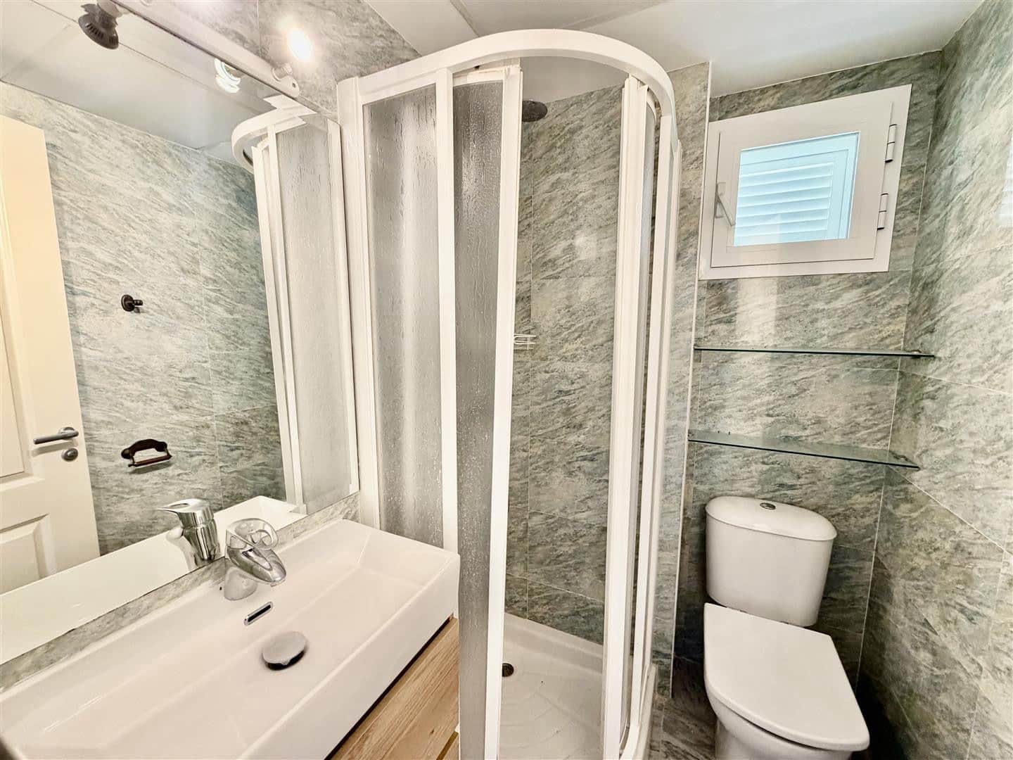 3 Zimmer Apartment zu verkaufen in Marbella mit Pool Garage - 615.000 € (Ref: 9851655)