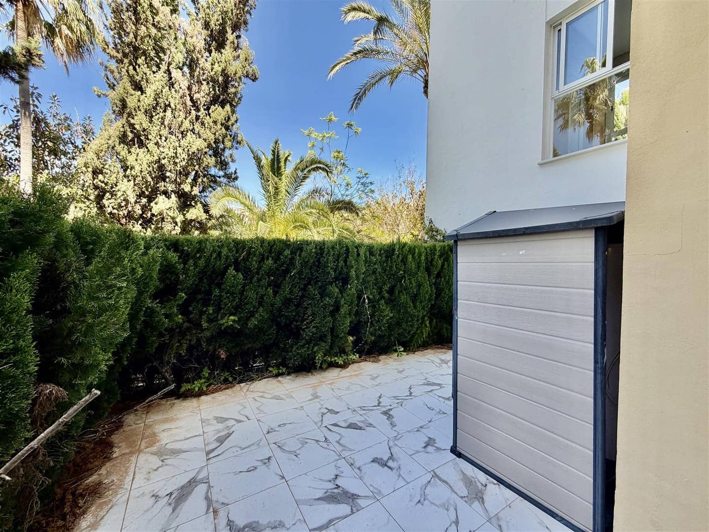 3 Zimmer Apartment zu verkaufen in Marbella mit Pool Garage - 615.000 € (Ref: 9851655)