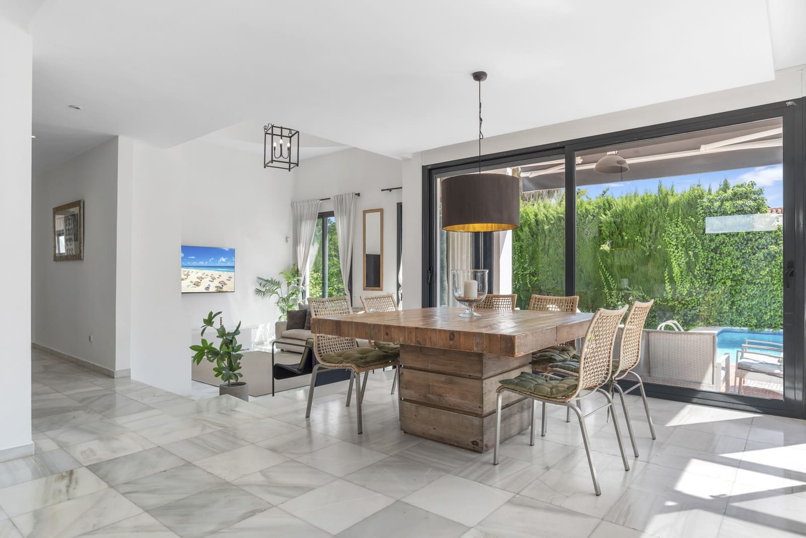 6 chambre Villa/Maison à vendre à Puerto Banus avec piscine garage - 1 400 000 € (Ref: 9851656)