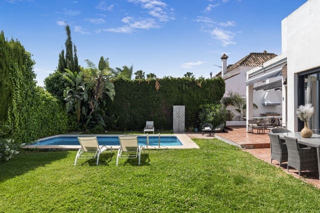 6 chambre Villa/Maison à vendre à Puerto Banus, Marbella avec piscine garage - 1 400 000 € (Ref: 9851656)