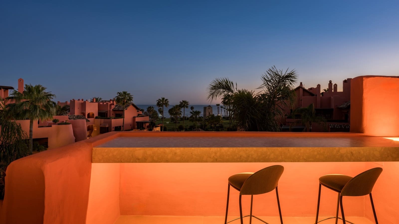 3 bedroom Penthouse for sale in Guadalmansa with pool garage - € 4,995,000 (Ref: 9859932)
