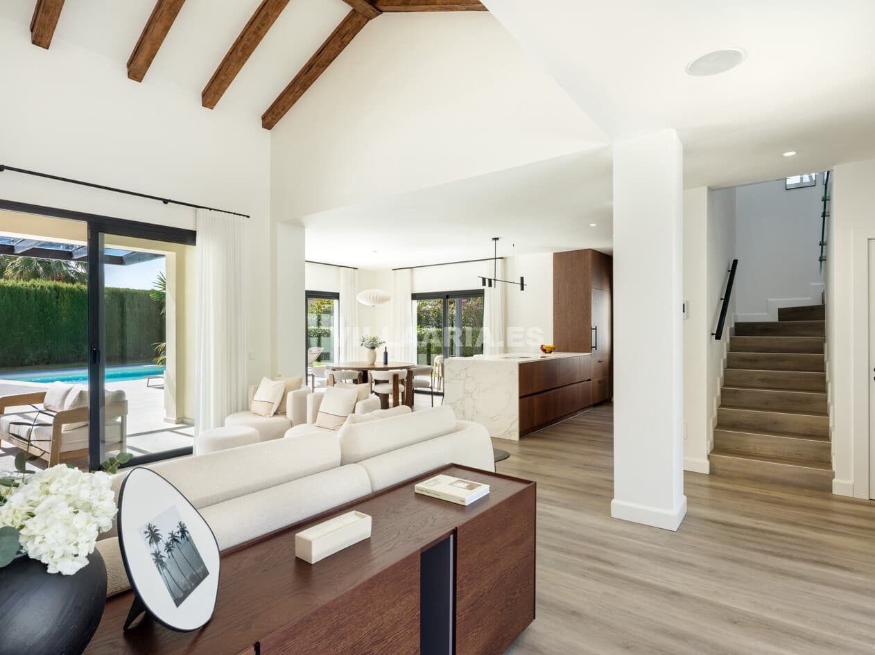 4 soveværelse Villa til salg i San Pedro de Alcantara med swimmingpool garage - € 3.295.000 (Ref: 9876038)