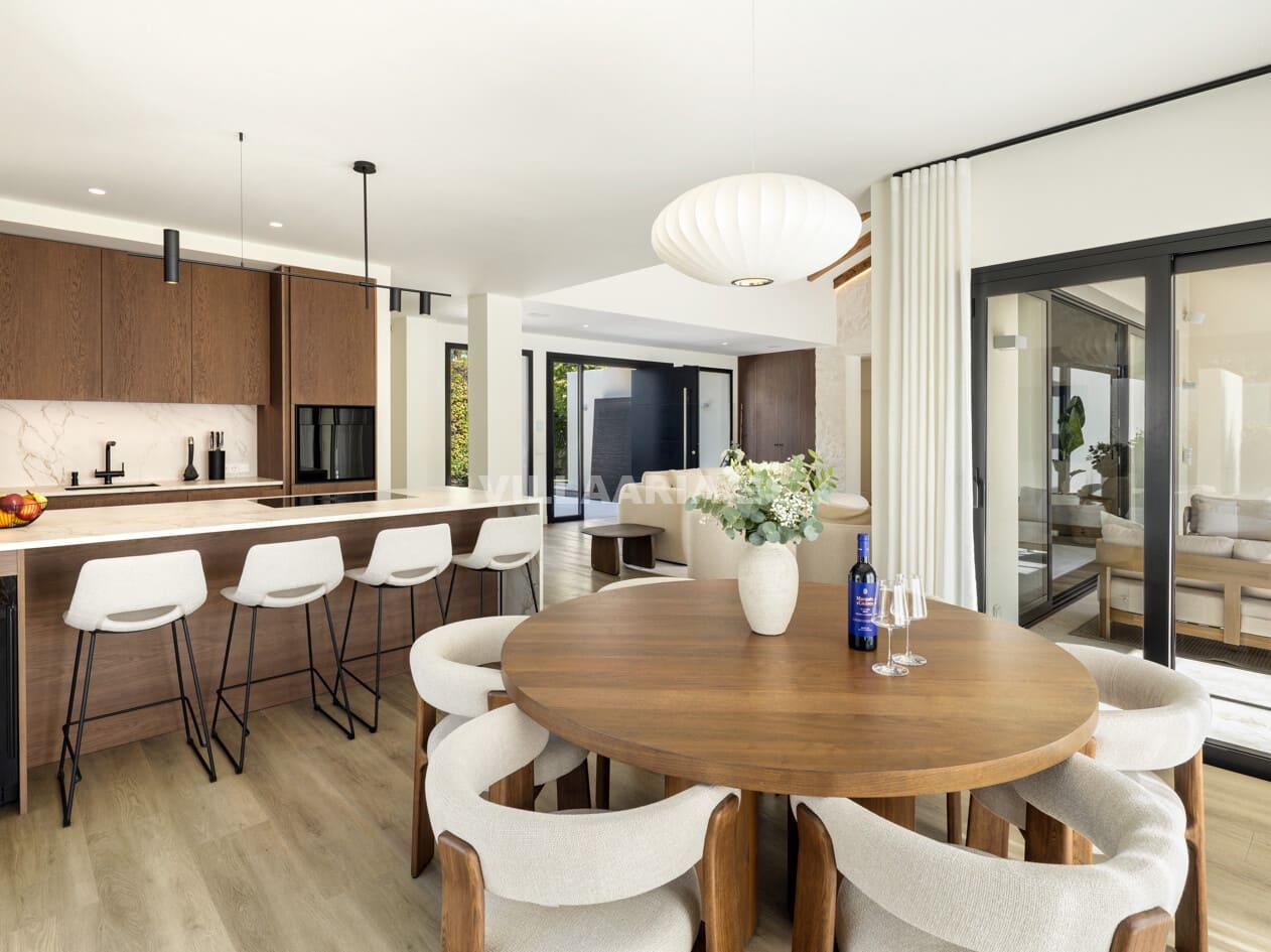4 soveværelse Villa til salg i San Pedro de Alcantara med swimmingpool garage - € 3.295.000 (Ref: 9876038)