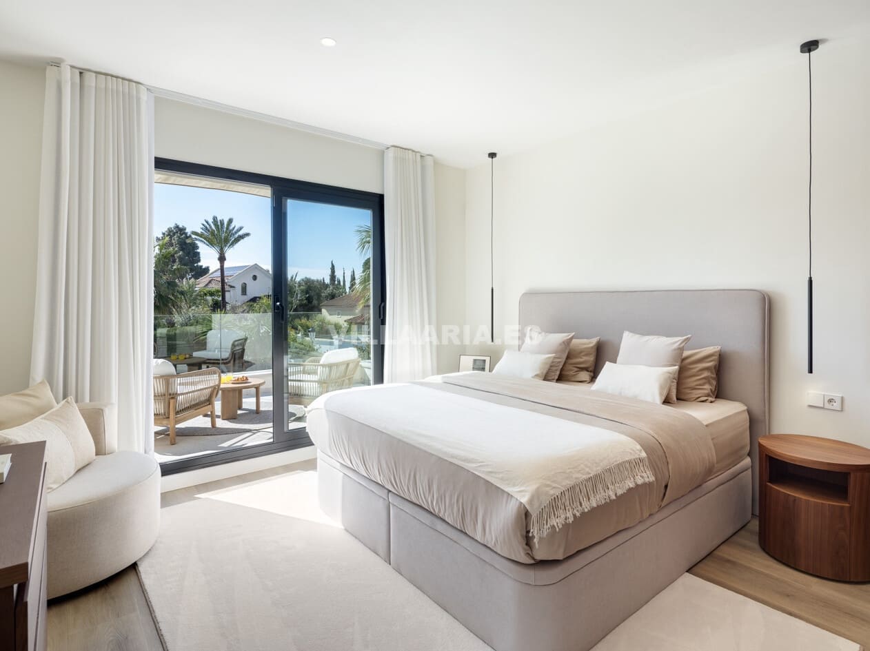 4 soveværelse Villa til salg i San Pedro de Alcantara med swimmingpool garage - € 3.295.000 (Ref: 9876038)