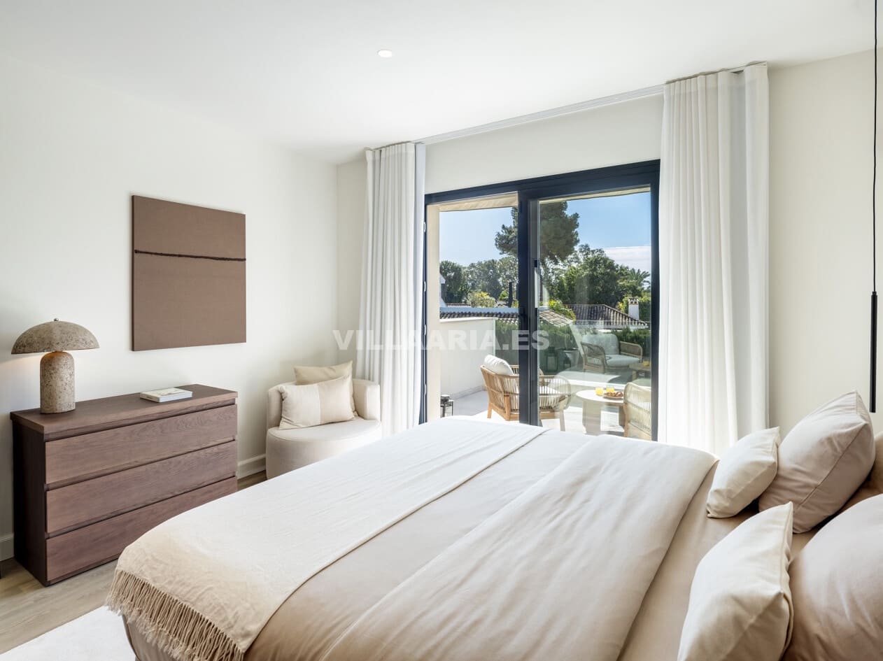 4 soveværelse Villa til salg i San Pedro de Alcantara med swimmingpool garage - € 3.295.000 (Ref: 9876038)