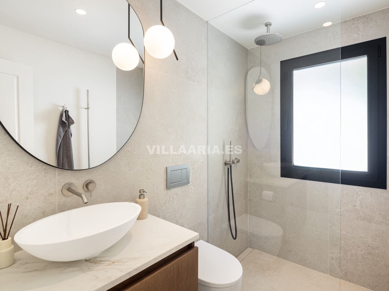 4 soveværelse Villa til salg i San Pedro de Alcantara med swimmingpool garage - € 3.295.000 (Ref: 9876038)