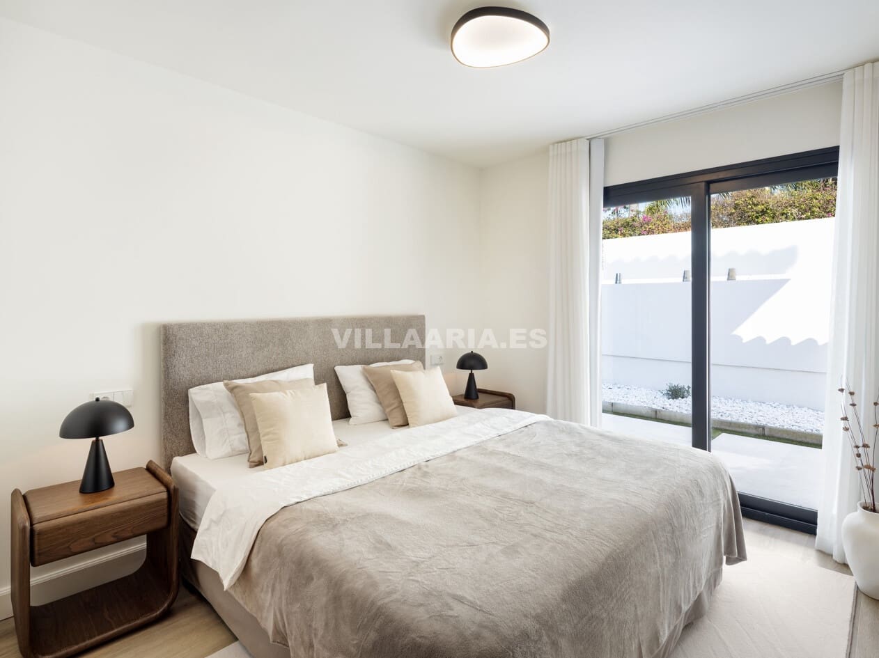 4 soveværelse Villa til salg i San Pedro de Alcantara med swimmingpool garage - € 3.295.000 (Ref: 9876038)