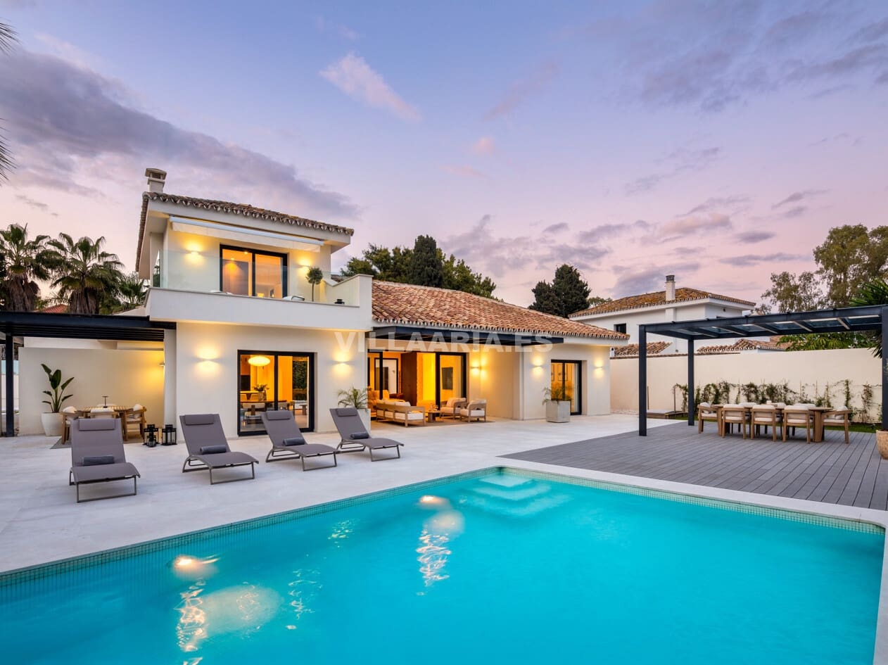 4 soveværelse Villa til salg i San Pedro de Alcantara med swimmingpool garage - € 3.295.000 (Ref: 9876038)