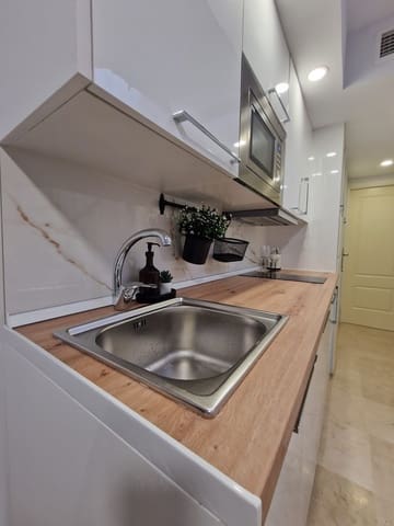 1 soverom Penthouse til salgs i Benalmadena Costa, Benalmádena med svømmebasseng garasje - € 279 000 (Ref: 9888758)