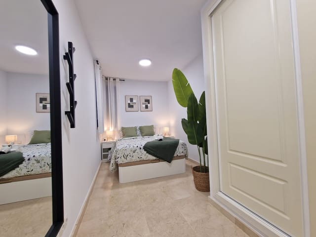 1 soverom Penthouse til salgs i Benalmadena Costa, Benalmádena med svømmebasseng garasje - € 279 000 (Ref: 9888758)
