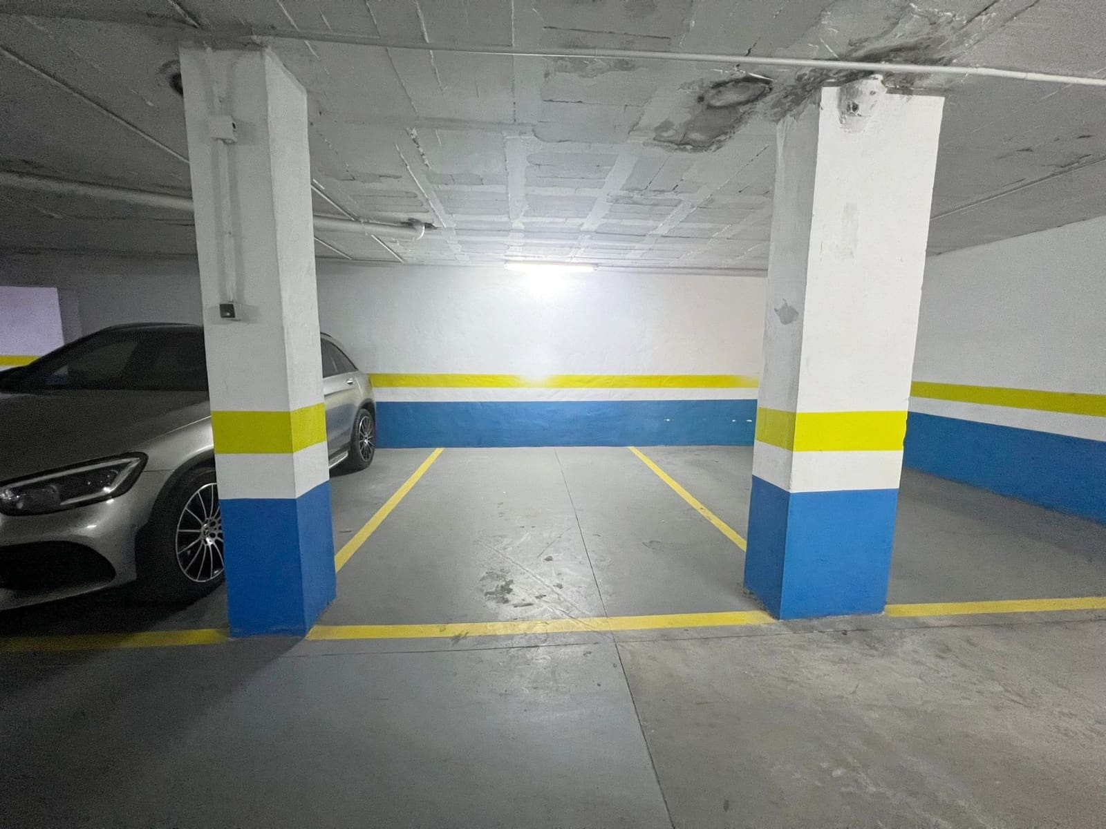 Garage till salu i Puerto Banus - 16 100 € (Ref: 9892002)