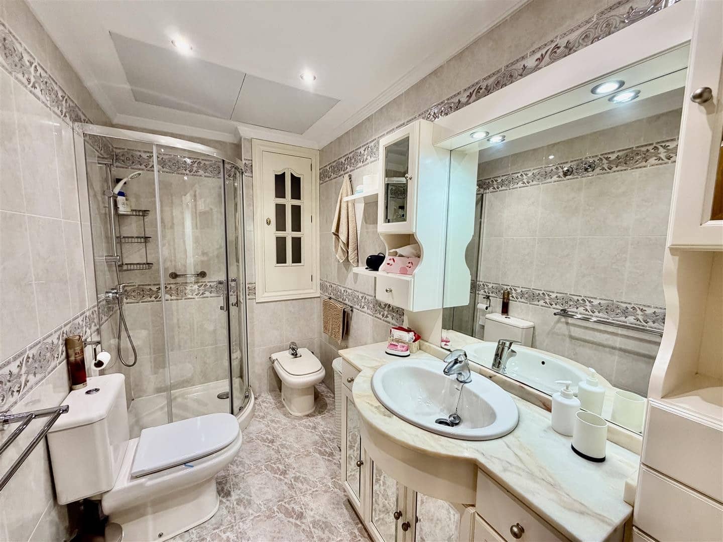 1 Zimmer Apartment zu verkaufen in Marbella - 420.000 € (Ref: 9910756)