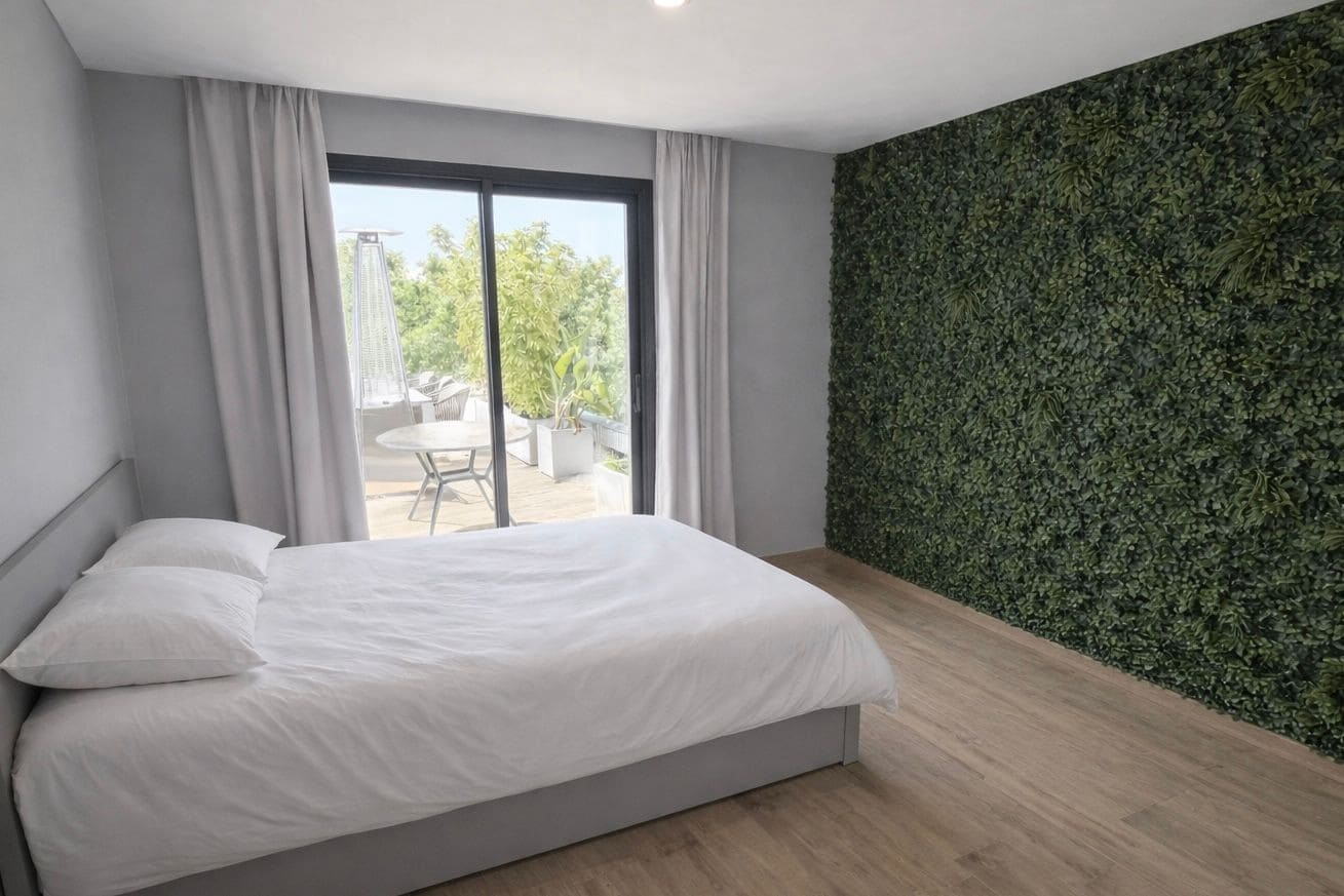 4 bedroom Penthouse for sale in Marbella with pool garage - € 1,250,000 (Ref: 9937899)