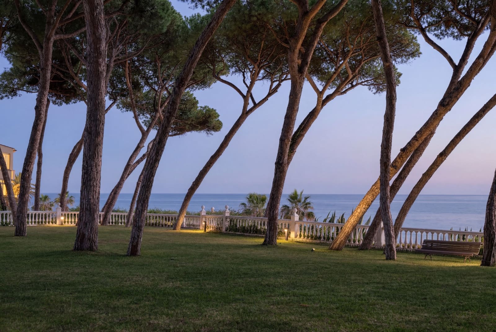 3 soverom Penthouse til salgs i Marbella med svømmebasseng garasje - € 3 750 000 (Ref: 9937900)