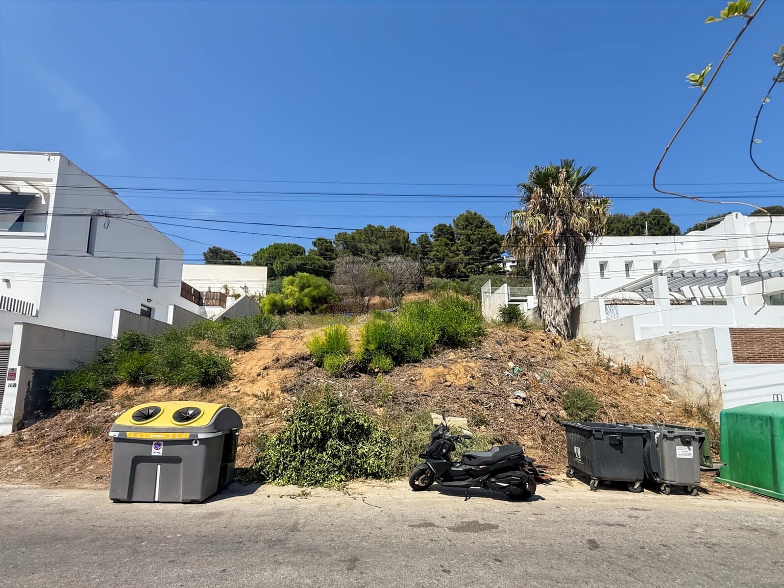 Building Plot for sale in Torremolinos - € 350,000 (Ref: 9942221)