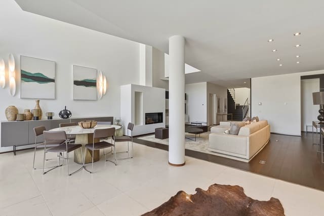 3 slaapkamer Halfvrijstaande villa te koop in Marbella met zwembad garage - € 2.995.000 (Ref: 9949496)