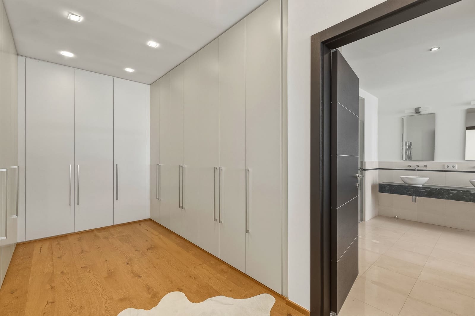 3 quarto Moradia Geminada para venda em Marbella com piscina garagem - 2 995 000 € (Ref: 9949496)