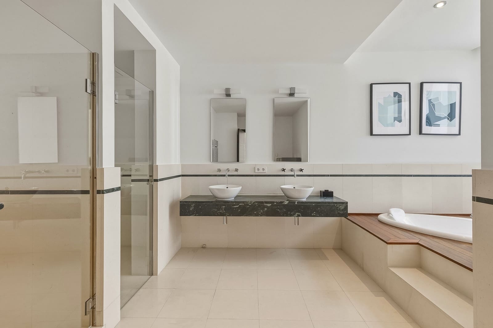 3 quarto Moradia Geminada para venda em Marbella com piscina garagem - 2 995 000 € (Ref: 9949496)