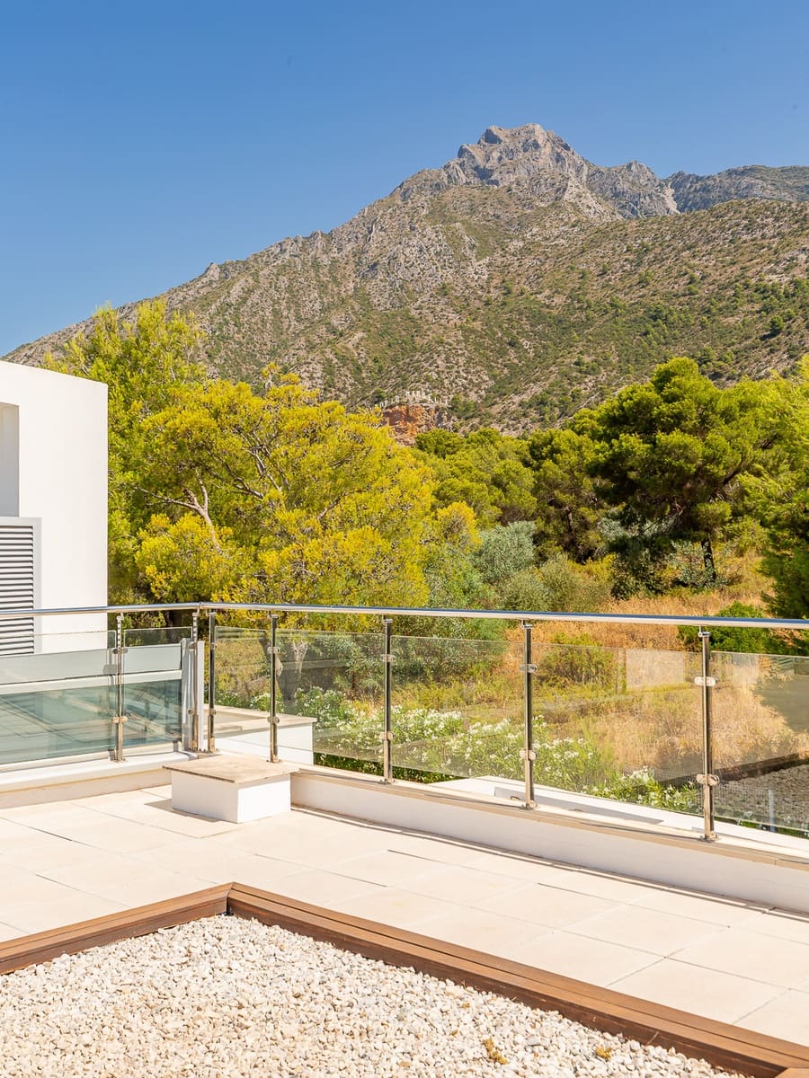 3 quarto Moradia Geminada para venda em Marbella com piscina garagem - 2 995 000 € (Ref: 9949496)
