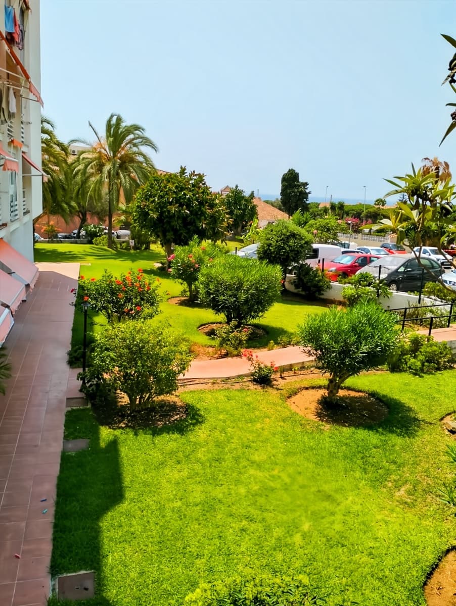 Estudio en Calahonda en venta con garaje - 128.000 € (Ref: 9982705)