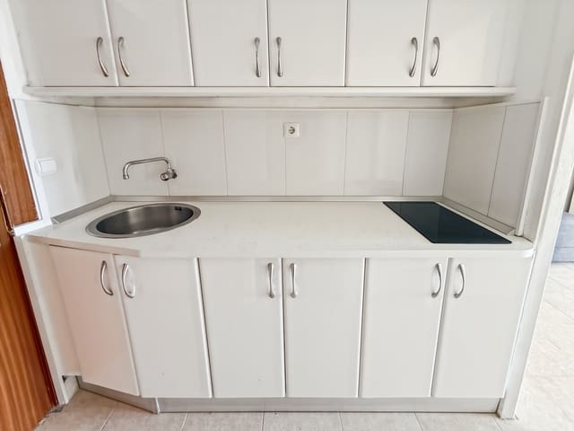 Estudio en Calahonda, Mijas en venta con garaje - 128.000 € (Ref: 9982705)