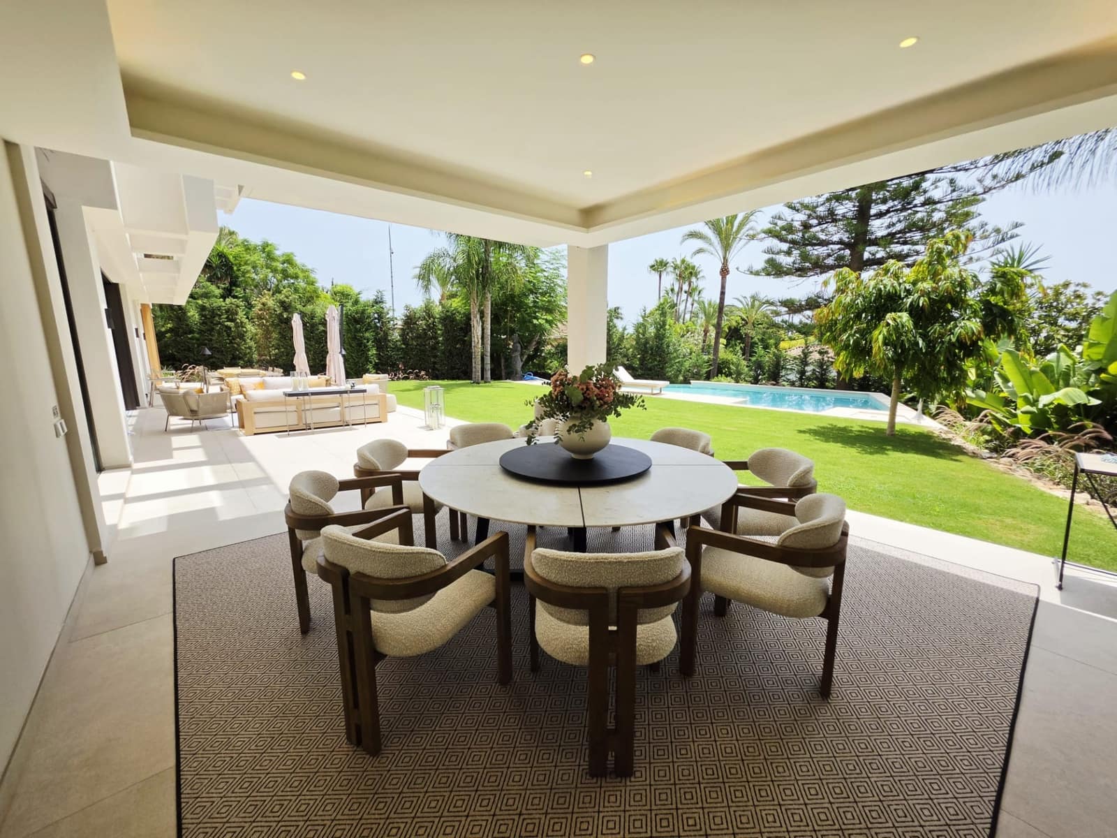 5 slaapkamer Villa te koop in Marbella met zwembad garage - € 7.300.000 (Ref: 9984645)