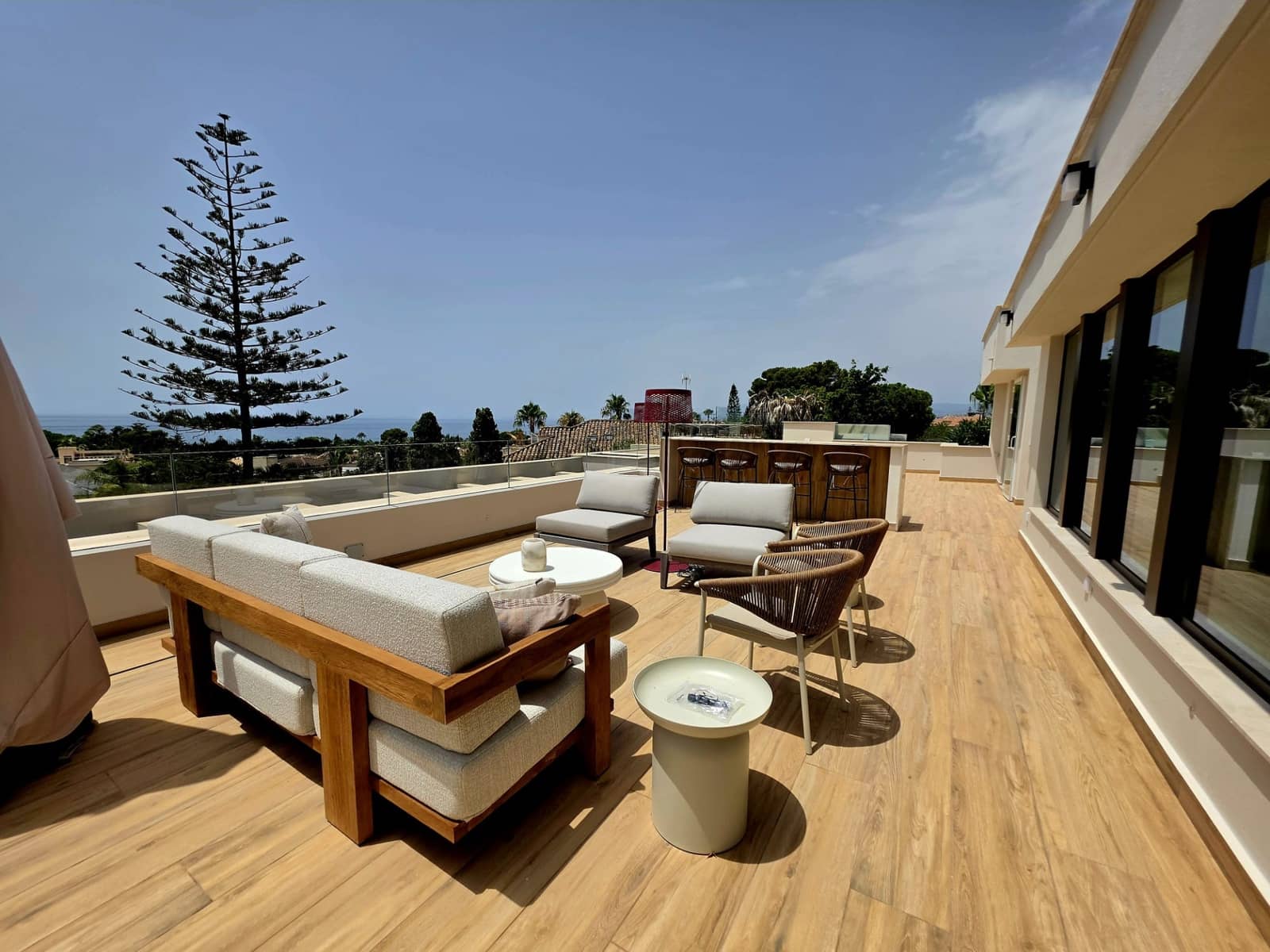 5 slaapkamer Villa te koop in Marbella met zwembad garage - € 7.300.000 (Ref: 9984645)