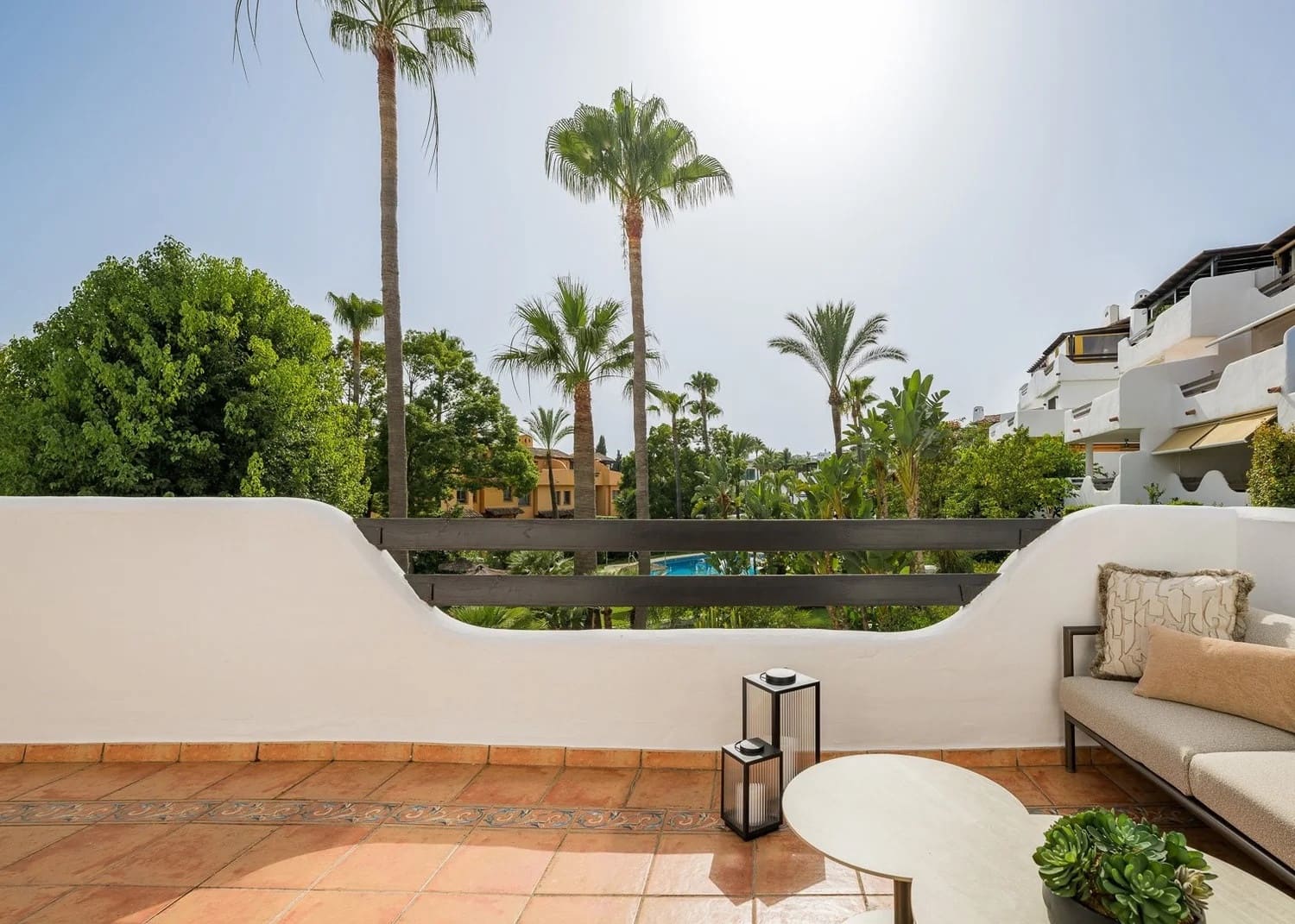 3 soverom Hus til salgs i Marbella med svømmebasseng garasje - € 1 395 000 (Ref: 9986608)