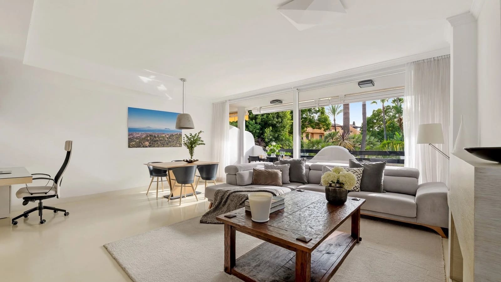 3 soverom Hus til salgs i Marbella med svømmebasseng garasje - € 1 395 000 (Ref: 9986608)