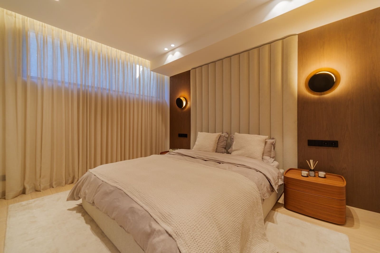 4 bedroom Villa for sale in Marbella with pool garage - € 3,750,000 (Ref: 9990442)