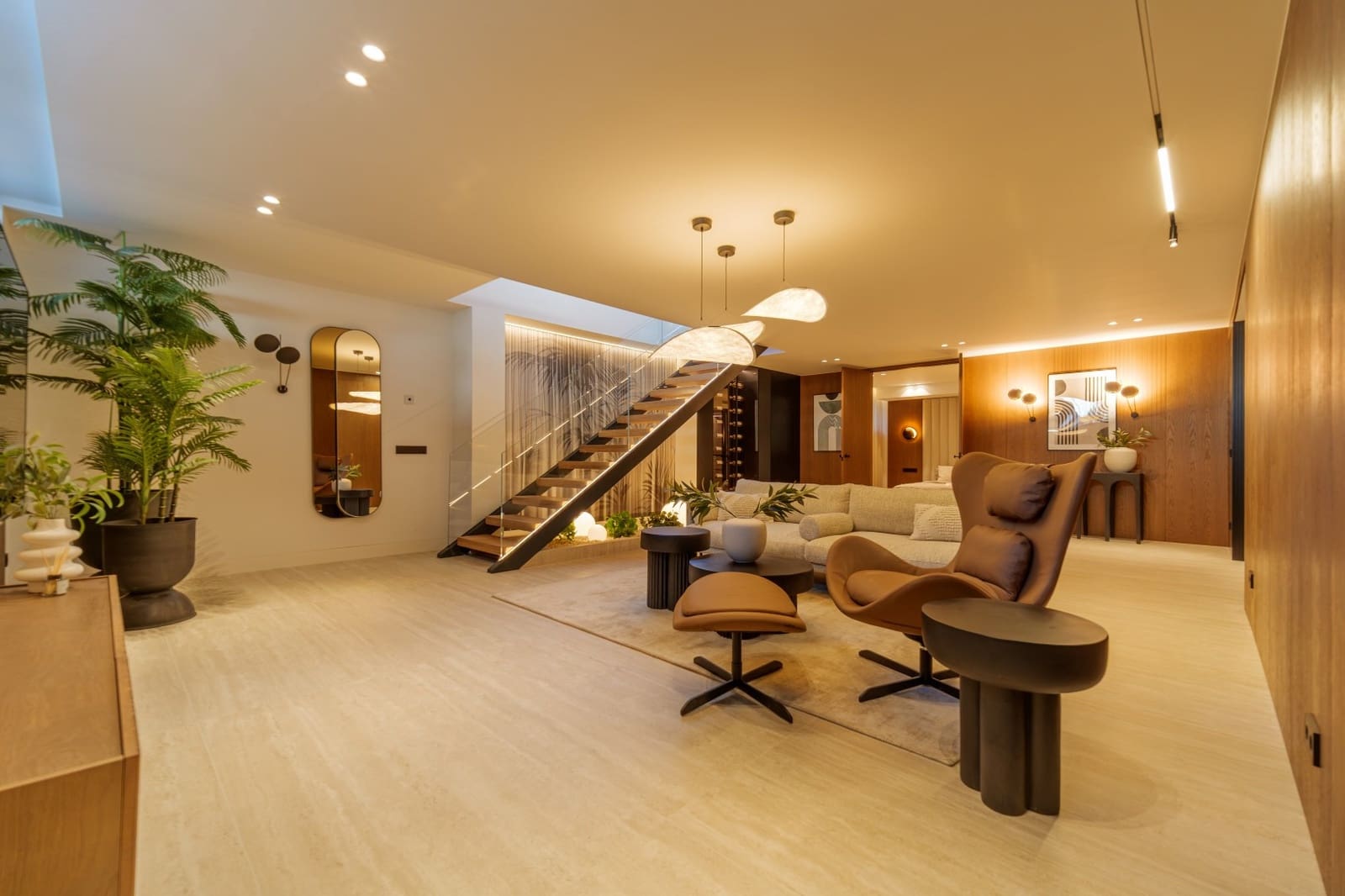 4 bedroom Villa for sale in Marbella with pool garage - € 3,750,000 (Ref: 9990442)