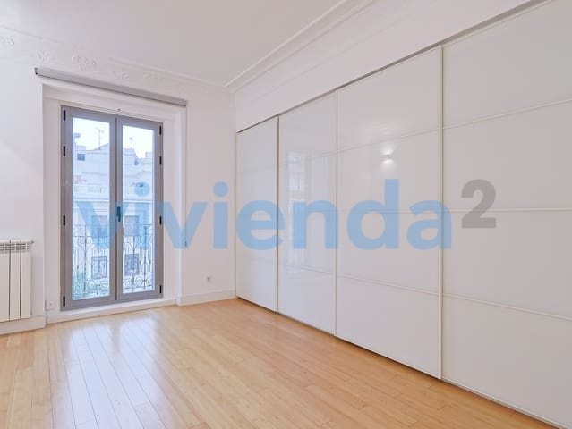 2 quarto Apartamento para arrendar em Trafalgar, Madrid cidade - 2 200 € (Ref: 10005226)