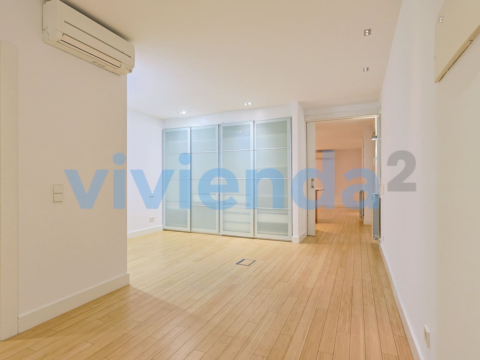 2 quarto Apartamento para arrendar em Madrid cidade - 2 200 € (Ref: 10005226)